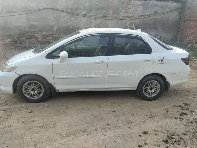 Honda City 2004 for Sale in Lahore Image-1