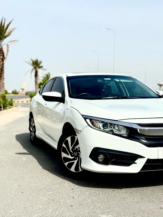 Honda Civic 2016 for Sale in Multan Image-1