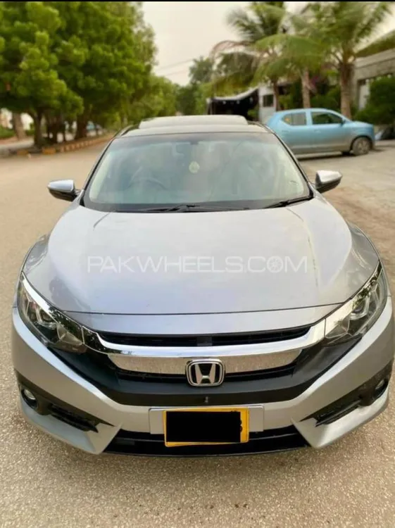 Honda Civic 2017 for Sale in Multan Image-1