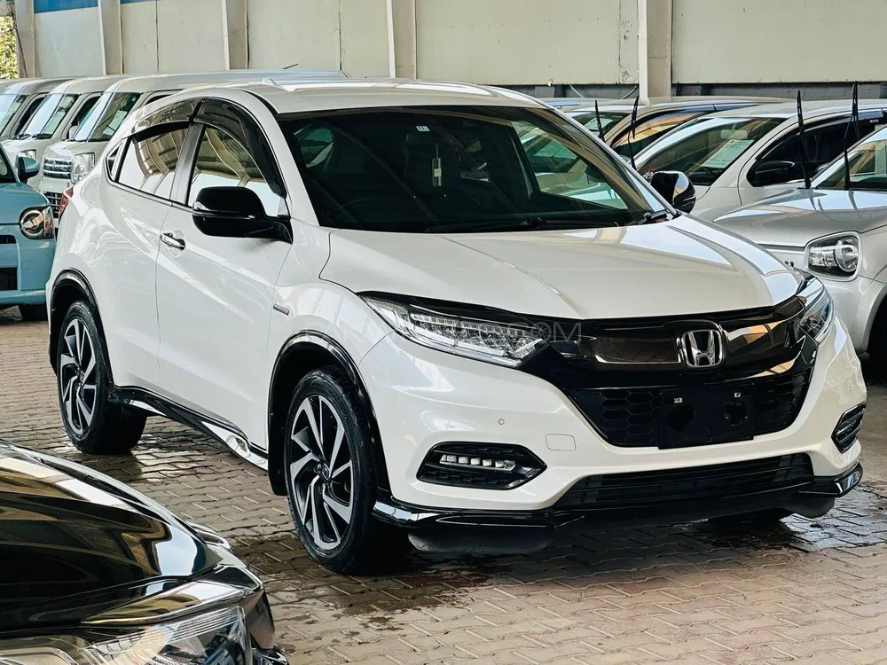 Honda Vezel 2018 for Sale in Islamabad Image-1