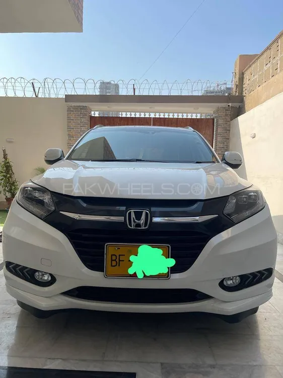 Honda Vezel 2016 for Sale in Karachi Image-1