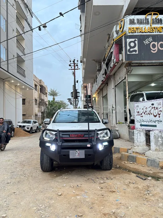 Isuzu D-Max 2019 for Sale in Karachi Image-1