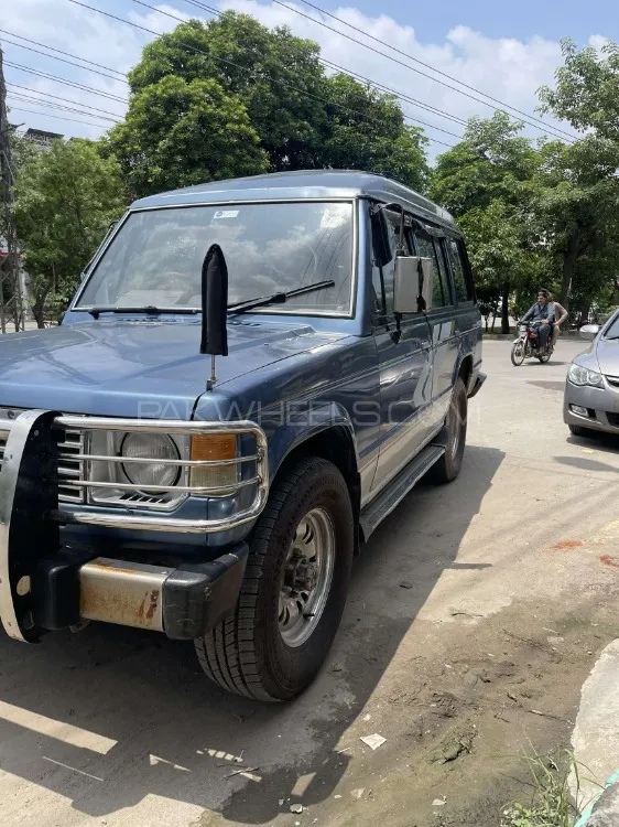 Mitsubishi Pajero 1990 for Sale in Lahore Image-1