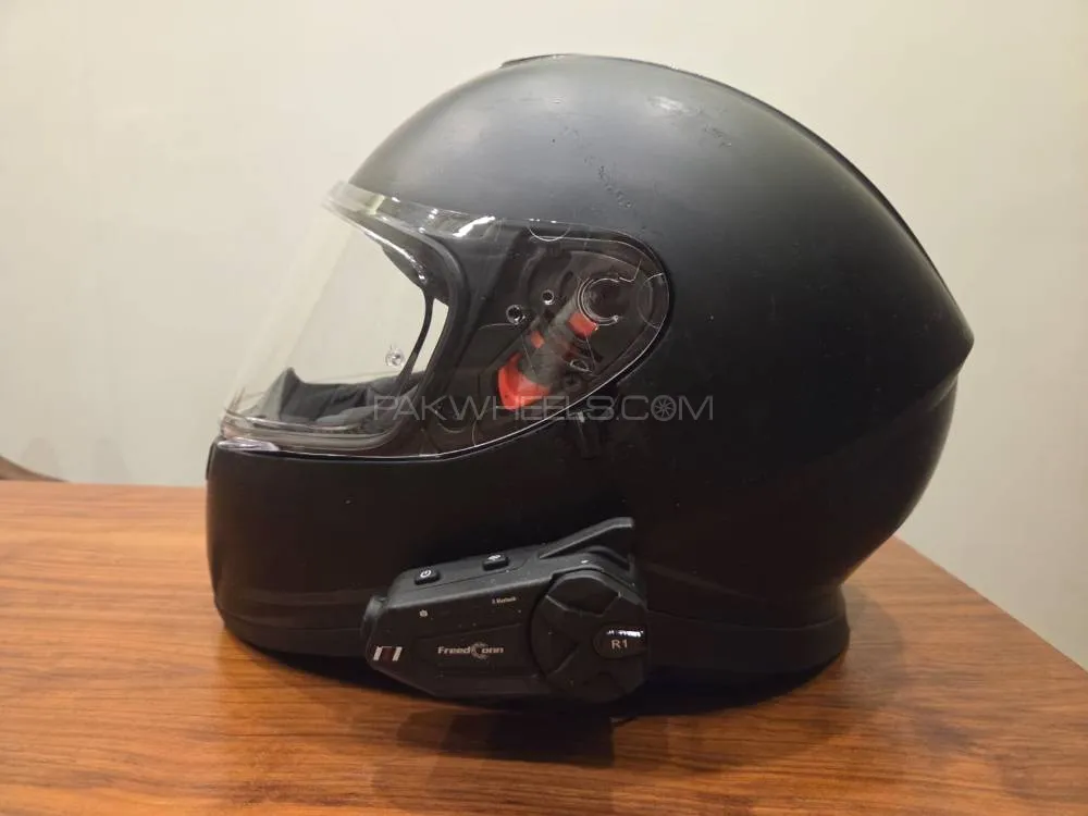 MT Helmet - Thunder 3 with FreedConn R1 Plus Image-1