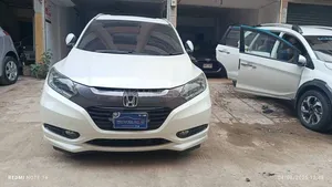 Honda Vezel Hybrid Z 2015 for Sale