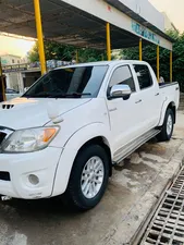 Toyota Hilux D-4D Automatic 2009 for Sale