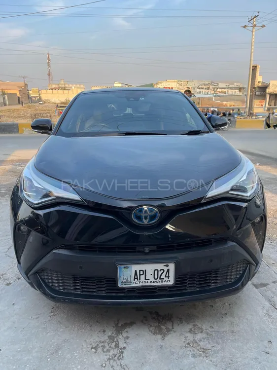 Toyota C-HR 2020 for Sale in Islamabad Image-1