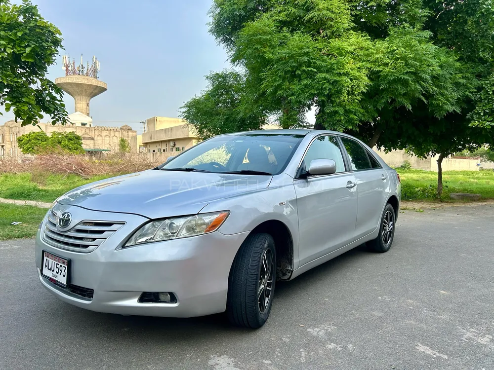 Toyota Camry 2006 for Sale in Lahore Image-1