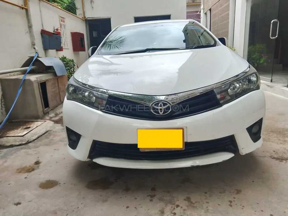 Toyota Corolla 2017 for Sale in Karachi Image-1