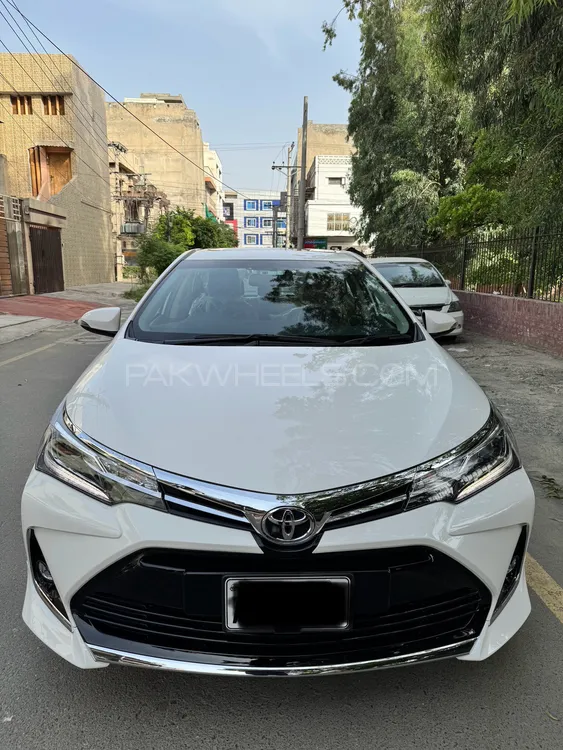 Toyota Corolla 2025 for Sale in Faisalabad Image-1