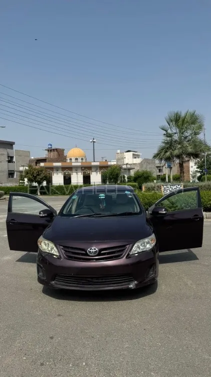 Toyota Corolla 2013 for Sale in Faisalabad Image-1