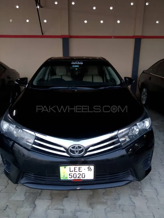 Toyota Corolla 2016 for Sale in Lahore Image-1