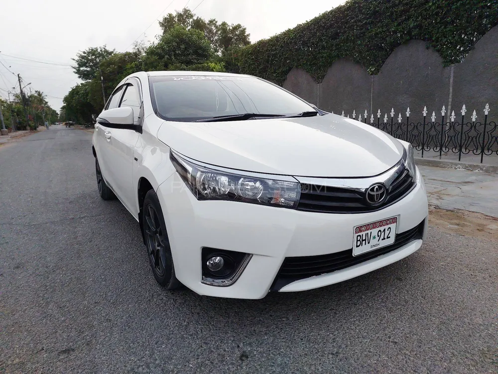 Toyota Corolla 2017 for Sale in Karachi Image-1