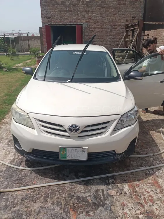 Toyota Corolla 2013 for Sale in Okara Image-1
