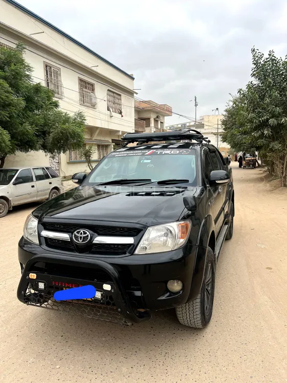 Toyota Hilux 2008 for Sale in Karachi Image-1