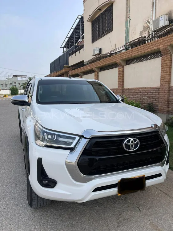 Toyota Hilux 2021 for Sale in Karachi Image-1