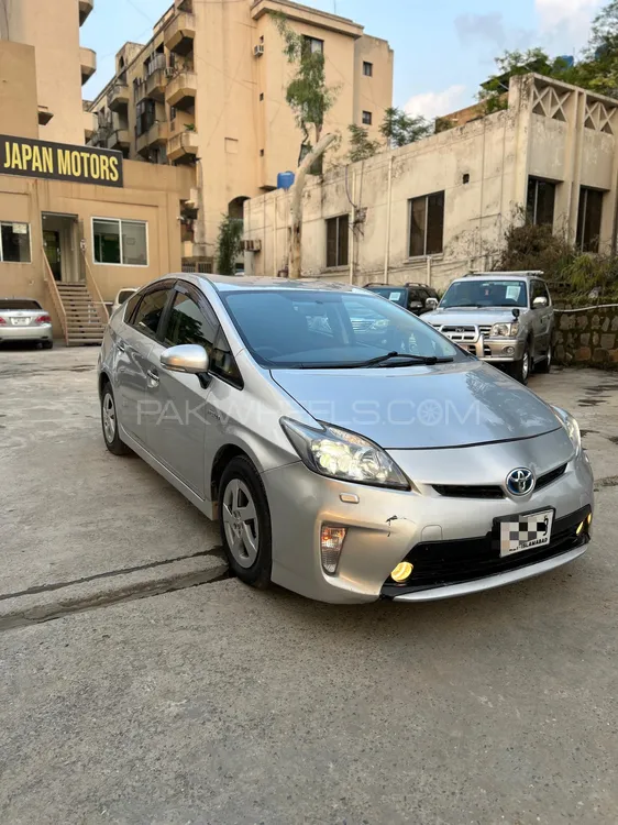 Toyota Prius 2014 for Sale in Islamabad Image-1