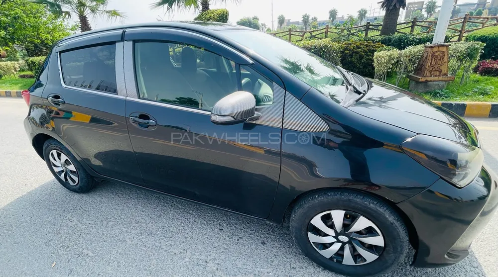 Toyota Vitz 2014 for Sale in Gujranwala Image-1