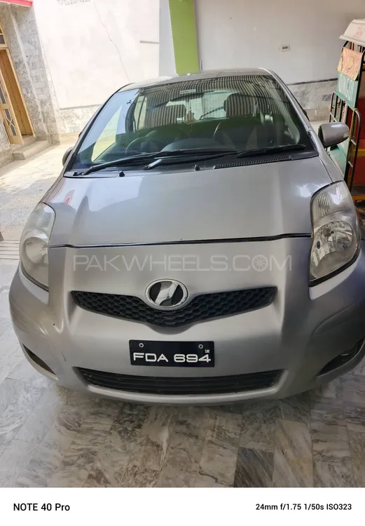 Toyota Vitz 2008 for Sale in Mardan Image-1