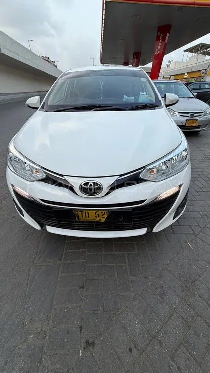 Toyota Yaris Sedan 2021 for Sale in Karachi Image-1