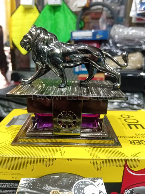 black Lion perfume Image-1