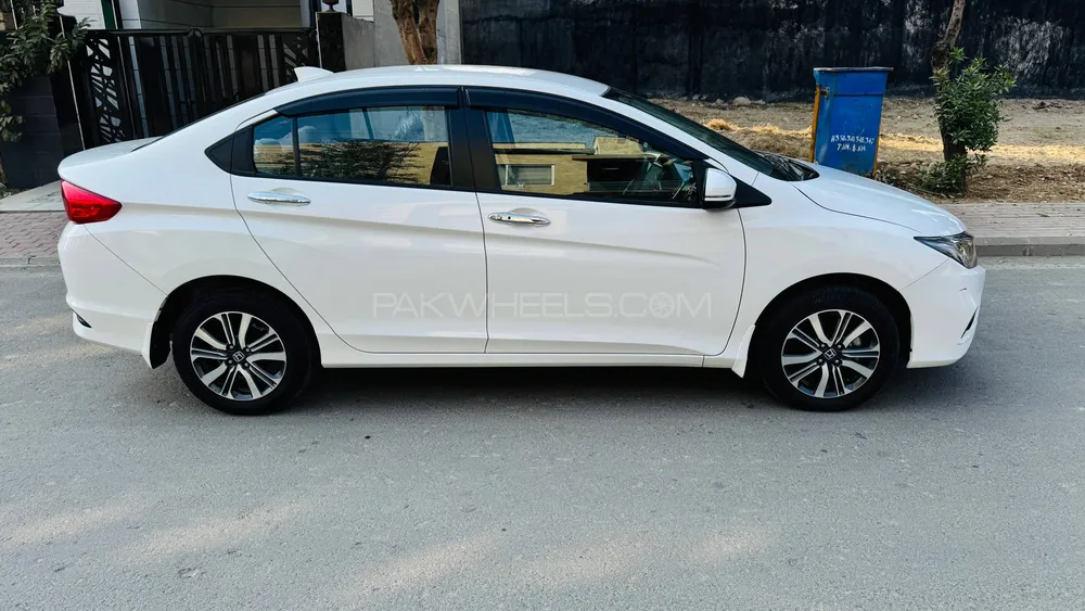 Honda City 2022 for Sale in Islamabad Image-1