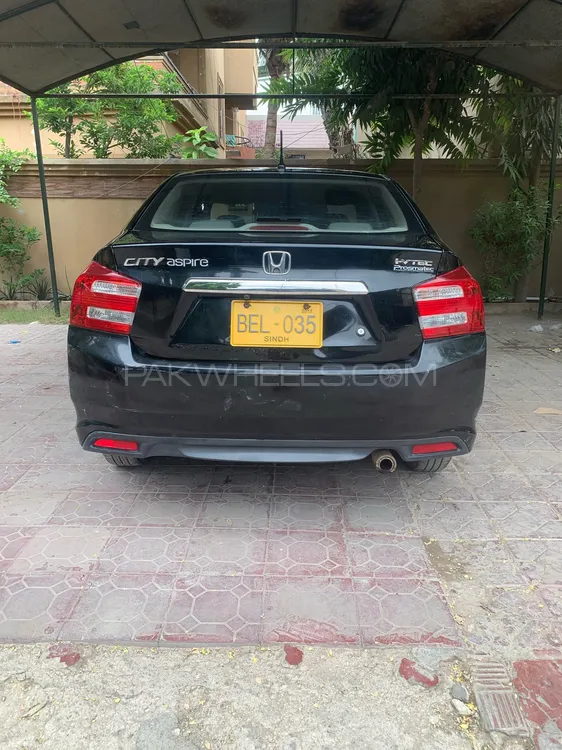 Honda City 2015 for Sale in Karachi Image-1