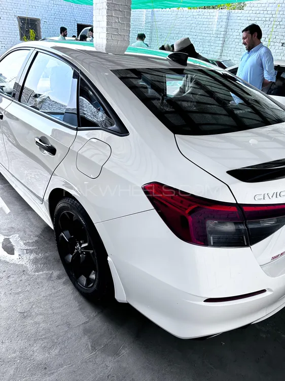 Honda Civic 2025 for Sale in Peshawar Image-1