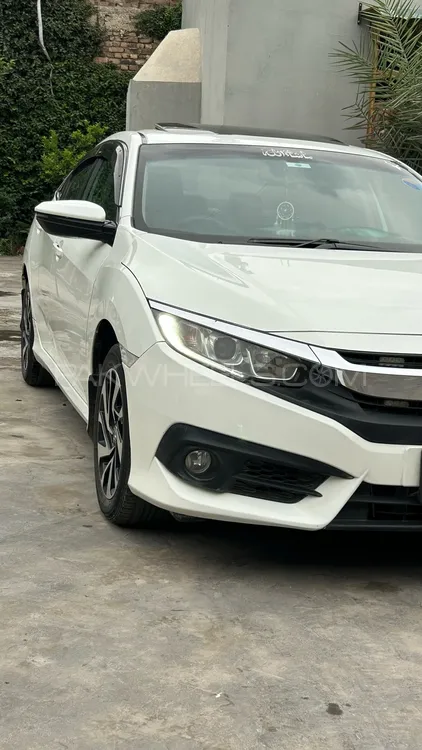 Honda Civic 2018 for Sale in Peshawar Image-1
