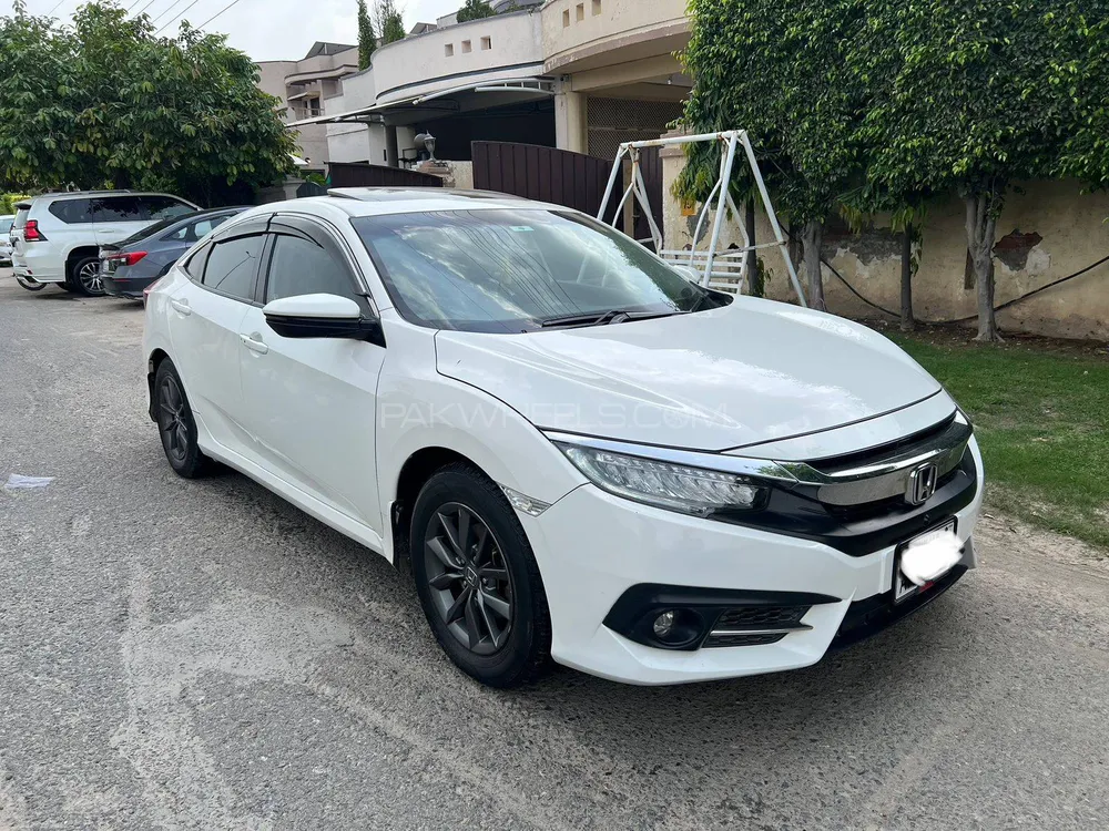 Honda Civic 2020 for Sale in Lahore Image-1
