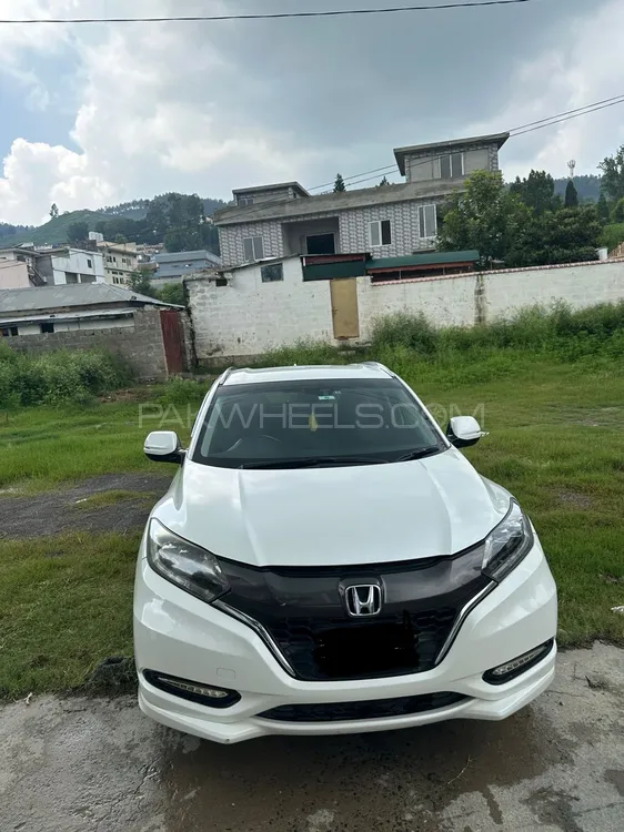 Honda Vezel 2016 for Sale in Abbottabad Image-1