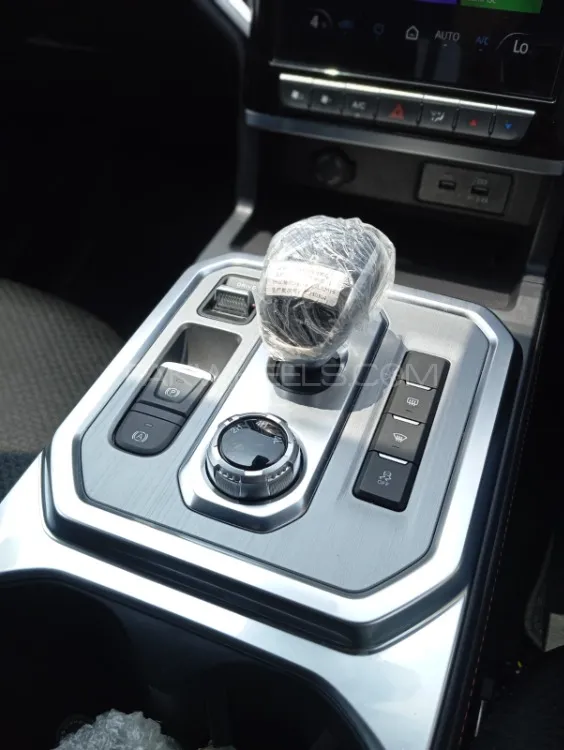 JAC T9 2025 for Sale in Islamabad JAC T9 2025 for Sale in Islamabad Image-9