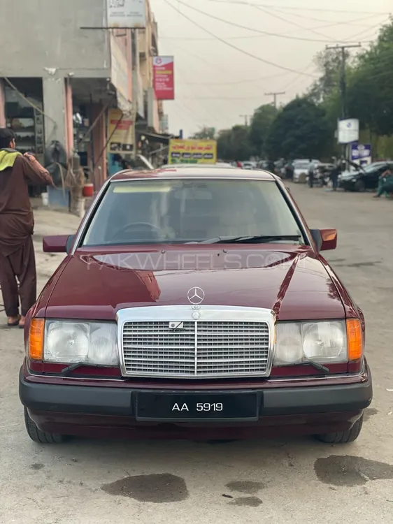 Mercedes Benz E Class 1990 for Sale in Islamabad Image-1