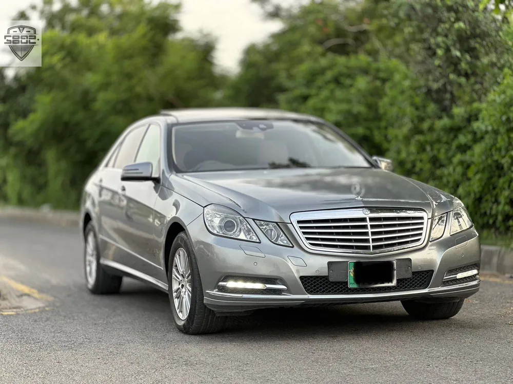 Mercedes Benz E Class 2012 for Sale in Lahore Image-1
