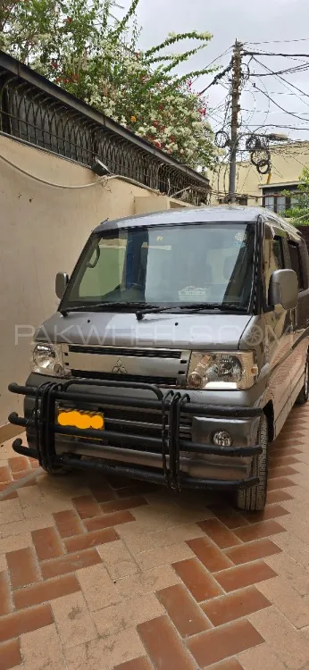Mitsubishi Town Box 2012 for Sale in Karachi Image-1