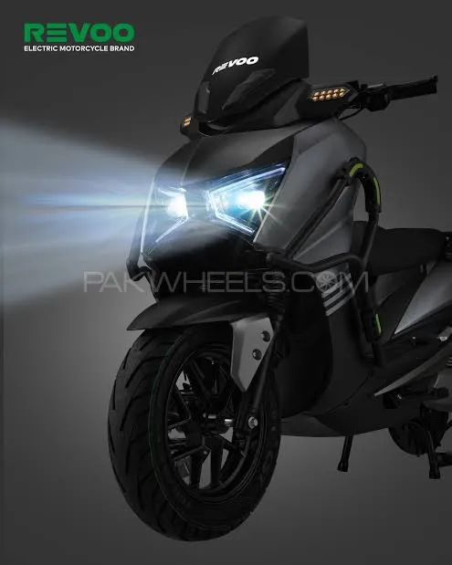 REVOO E52 2025 for Sale Image-1