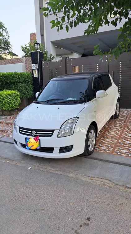 Suzuki Swift 2020 for Sale in Faisalabad Image-1