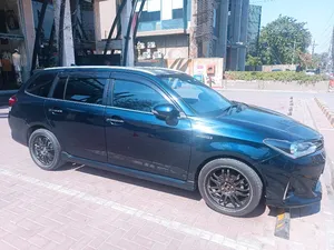 Toyota Corolla Fielder Hybrid G  WB  2018 for Sale