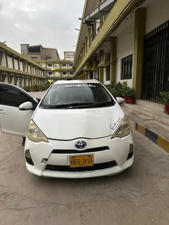 Toyota Aqua 2012 for Sale in Karachi Image-1