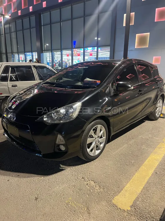 Toyota Aqua 2013 for Sale in Peshawar Image-1