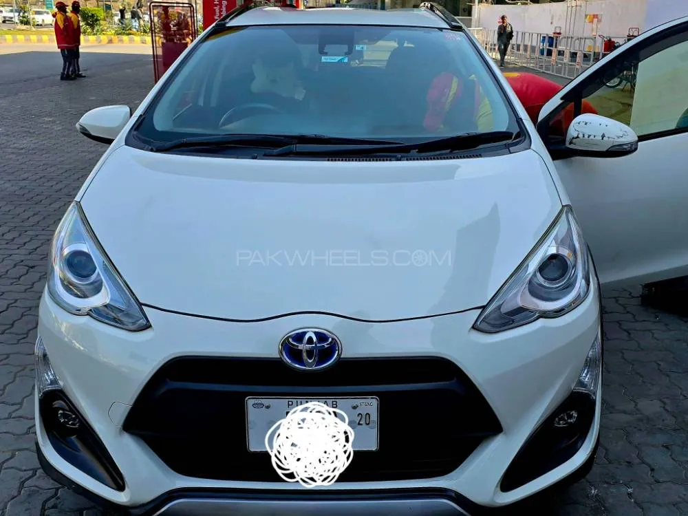 Toyota Aqua 2016 for Sale in Lahore Image-1