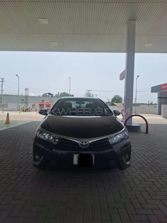 Toyota Corolla 2016 for Sale in Islamabad Image-1