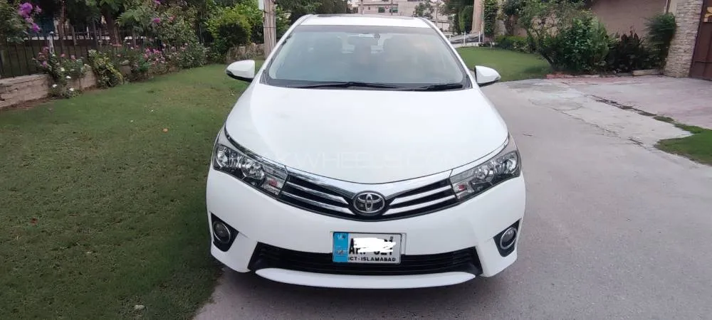 Toyota Corolla 2017 for Sale in Peshawar Image-1