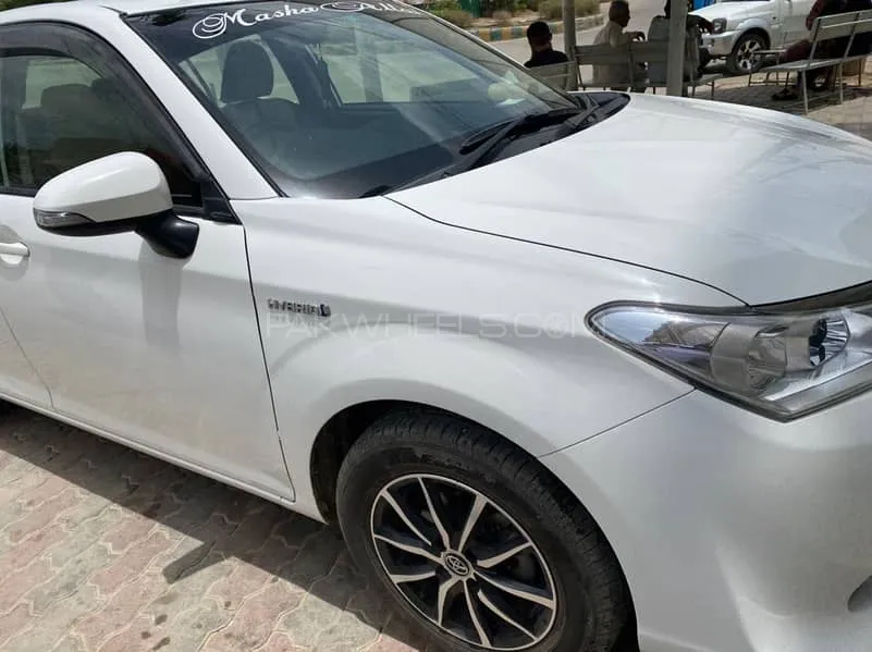 Toyota Corolla Axio 2016 for Sale in Karachi Image-1