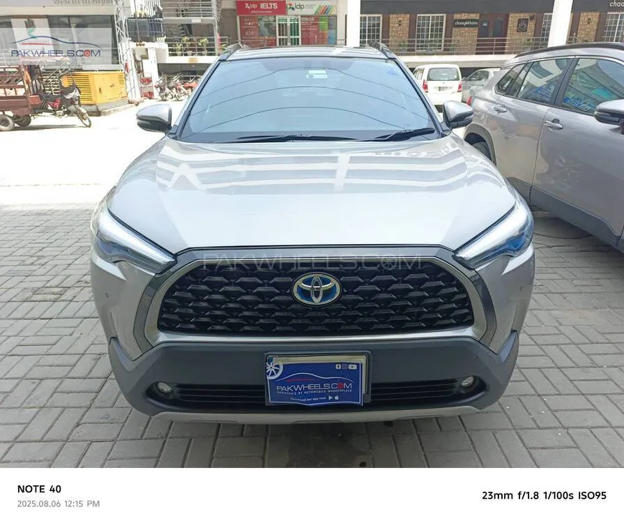 Toyota Corolla Cross 2024 for Sale in Faisalabad Image-1