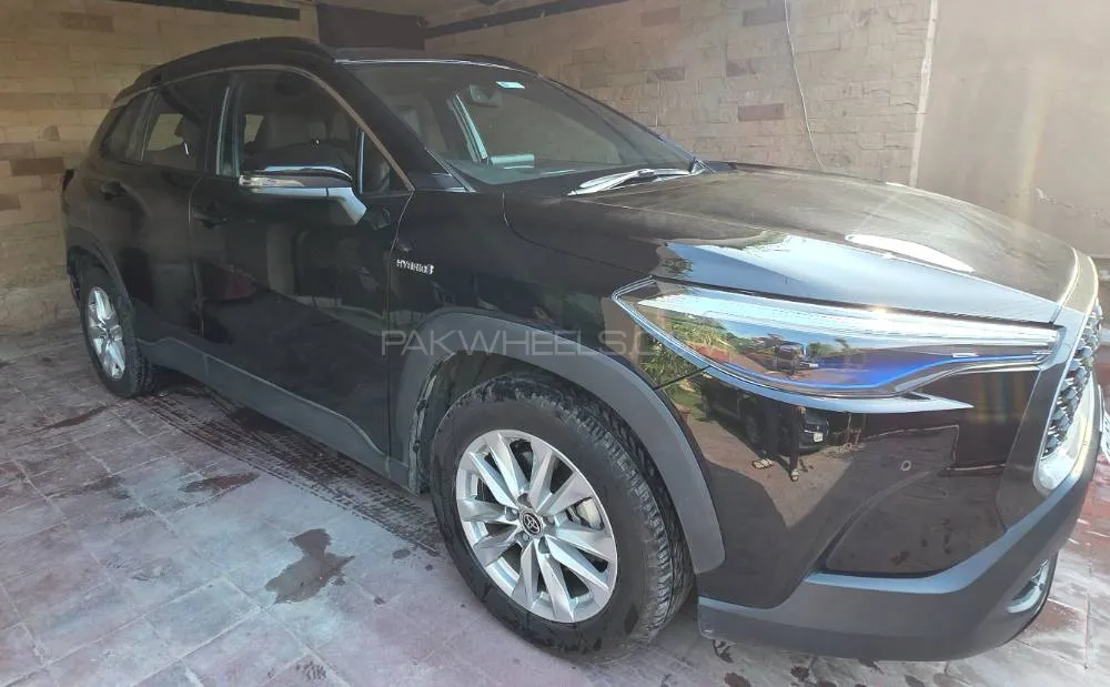 Toyota Corolla Cross 2024 for Sale in Lahore Image-1