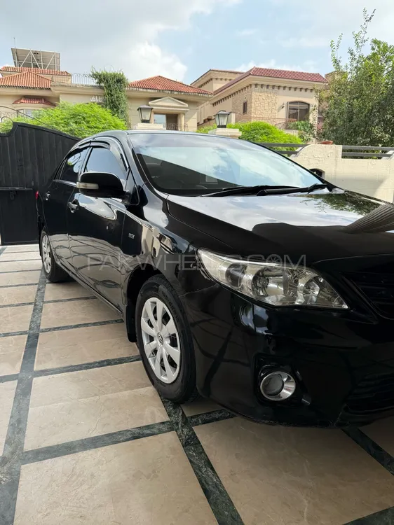 Toyota Corolla 2011 for Sale in Islamabad Image-1