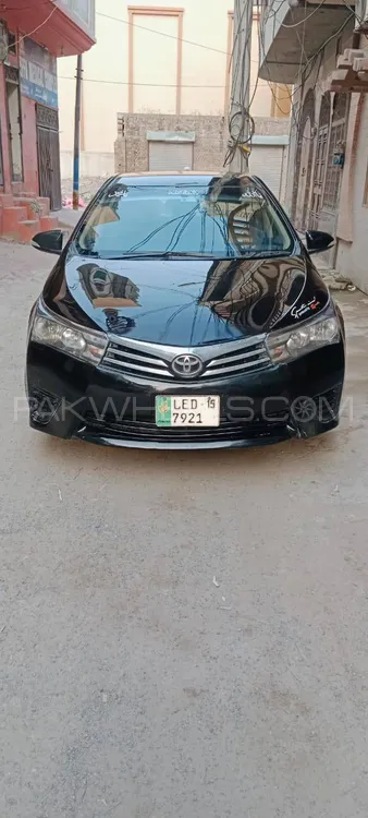 Toyota Corolla 2015 for Sale in Chichawatni Image-1