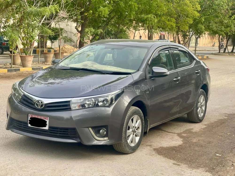 Toyota Corolla 2017 for Sale in Karachi Image-1