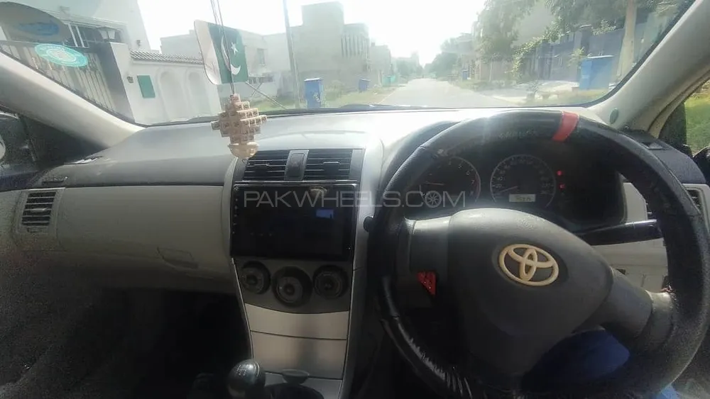 Toyota Corolla 2011 for Sale in Lahore Image-1